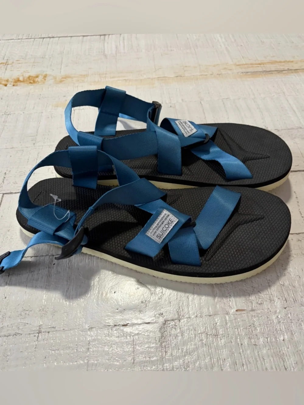 Suicoke Chin 2 Sandals Men’s size 9‎ Blue Nylon Straps Vibram Soles Japanese